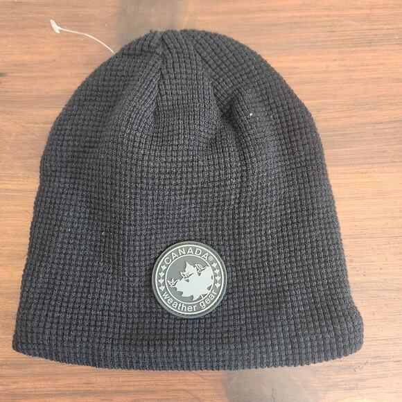 Canada Weather Gear Black Beanie Soft Lined Gray Logo‎ New - Picture 1 of 5